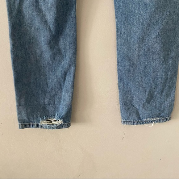 Current Elliott straight leg jeans 2 yr factory distressing on fabric - Picture 6 of 9